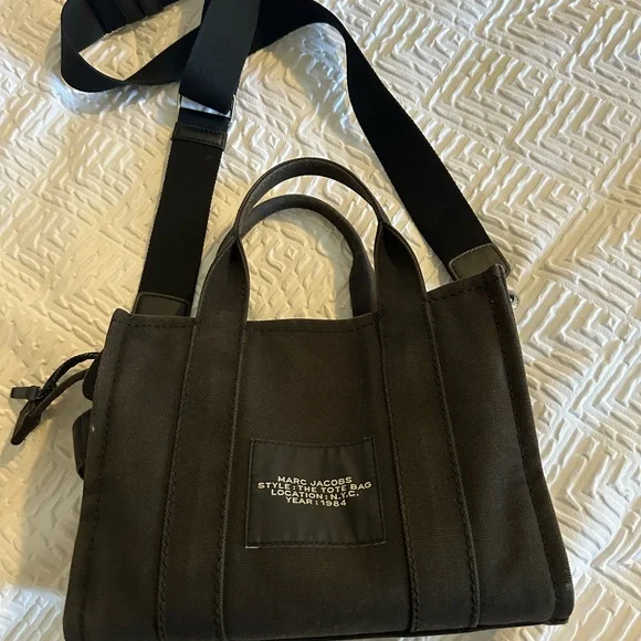 Marc Jacobs Black Canvas Tote Bag - Picture 4 of 11